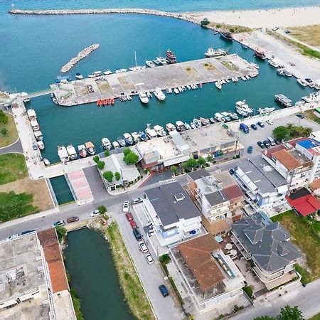 Apartments Nera Paralia-Apartment With Sea View Zewnętrze zdjęcie