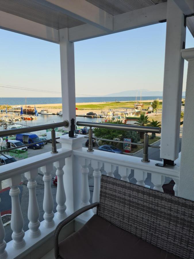 Apartments Nera Paralia-Apartment With Sea View Zewnętrze zdjęcie