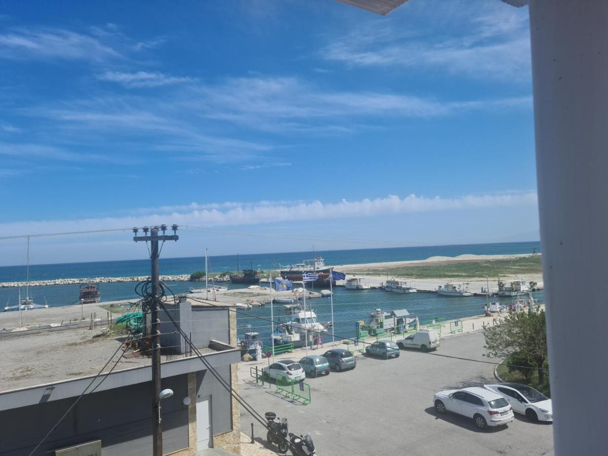 Apartments Nera Paralia-Apartment With Sea View Zewnętrze zdjęcie