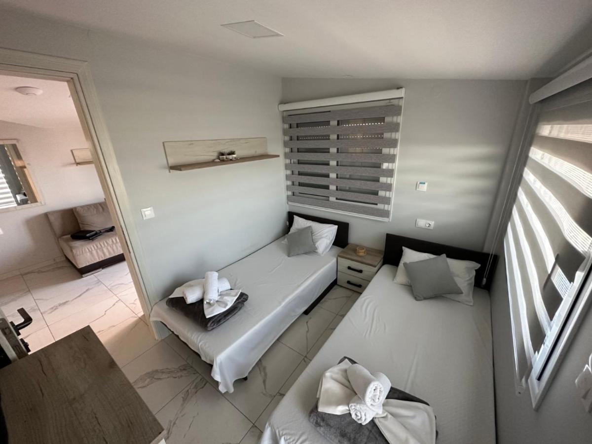 Apartments Nera Paralia-Apartment With Sea View Zewnętrze zdjęcie
