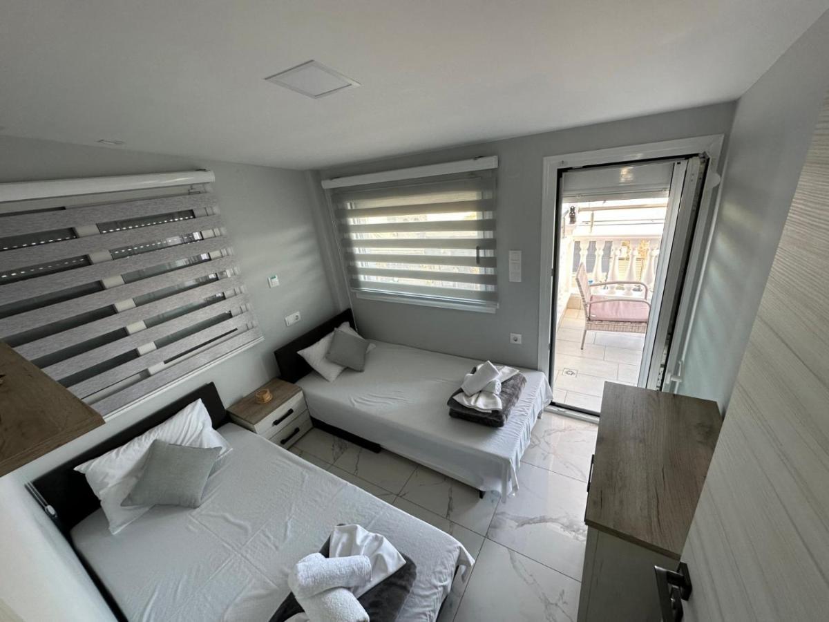 Apartments Nera Paralia-Apartment With Sea View Zewnętrze zdjęcie