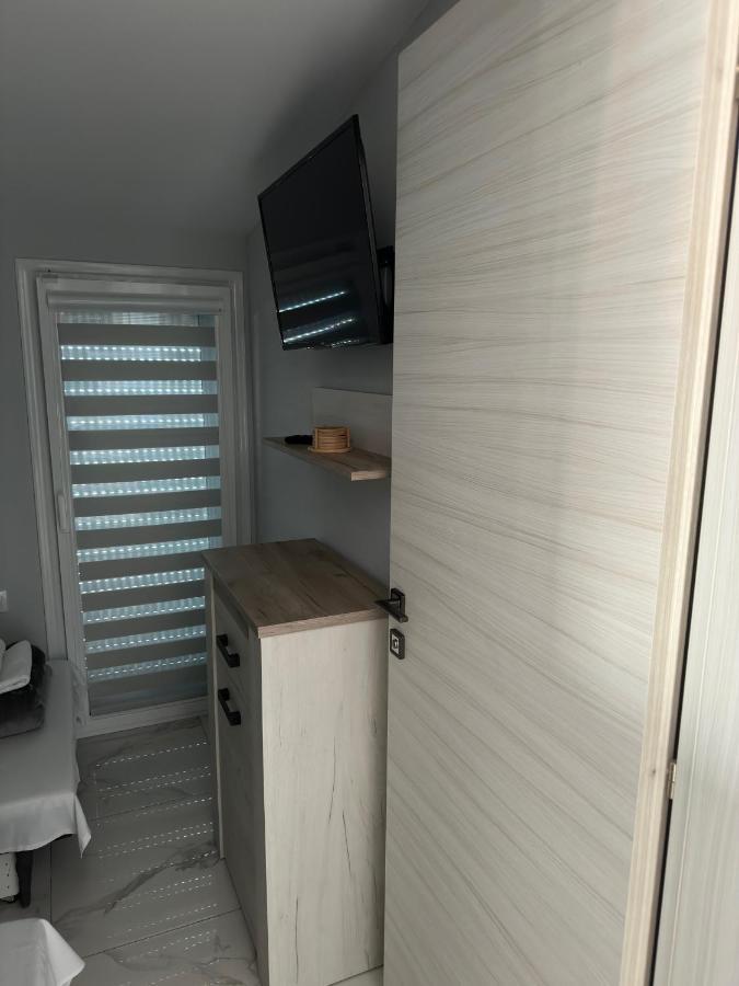 Apartments Nera Paralia-Apartment With Sea View Zewnętrze zdjęcie